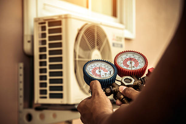 Professional Hvac Installation technician working in Bowersville, OH